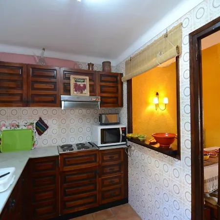 Holiday home Passatge Berna, 2 *