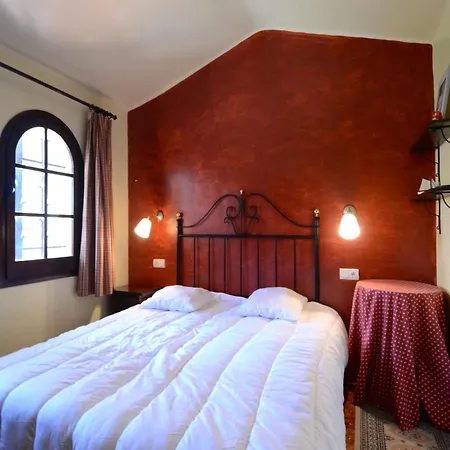 Passatge Berna, 2 Holiday home *