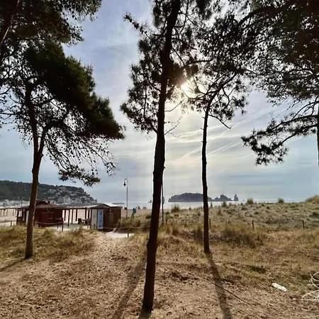 Holiday home Passatge Berna, 2